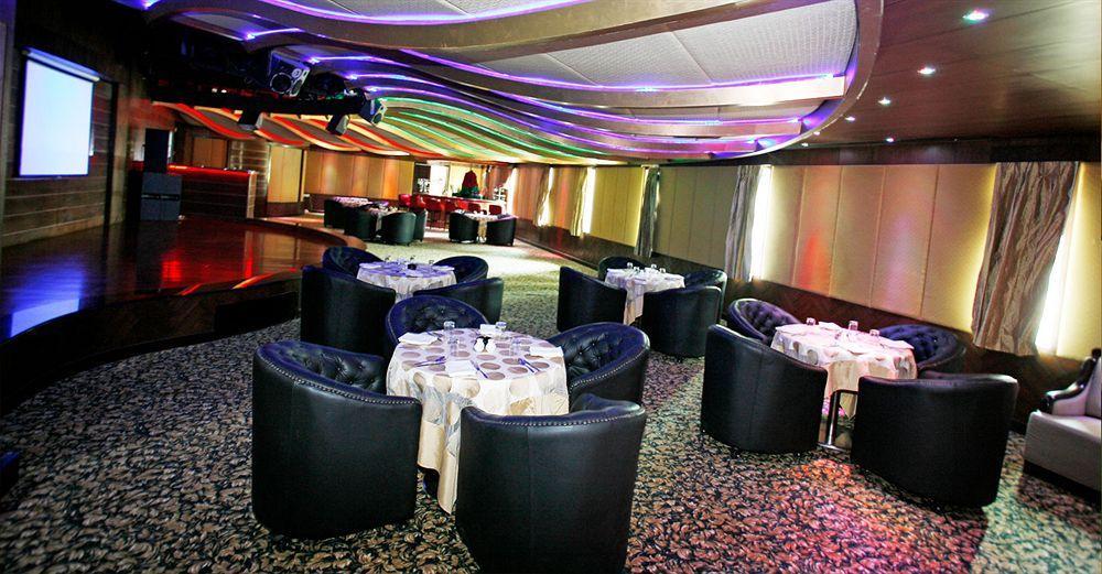 Hotel Oh Biz Premier At Leonia Hyderabad Esterno foto