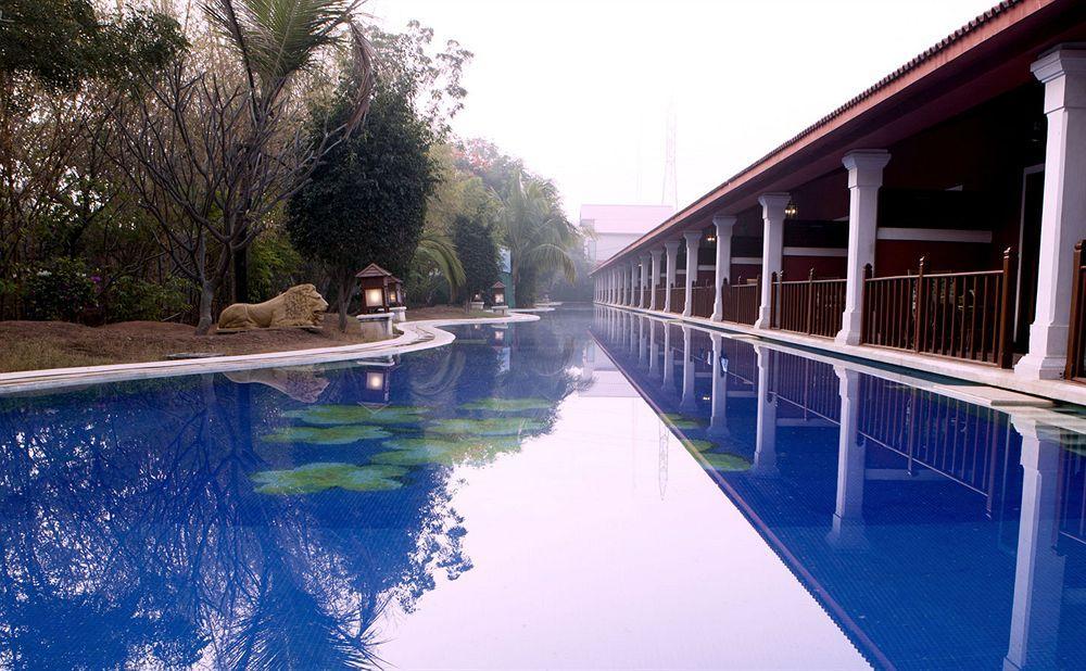 Hotel Oh Biz Premier At Leonia Hyderabad Esterno foto
