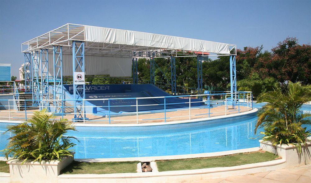 Hotel Oh Biz Premier At Leonia Hyderabad Esterno foto