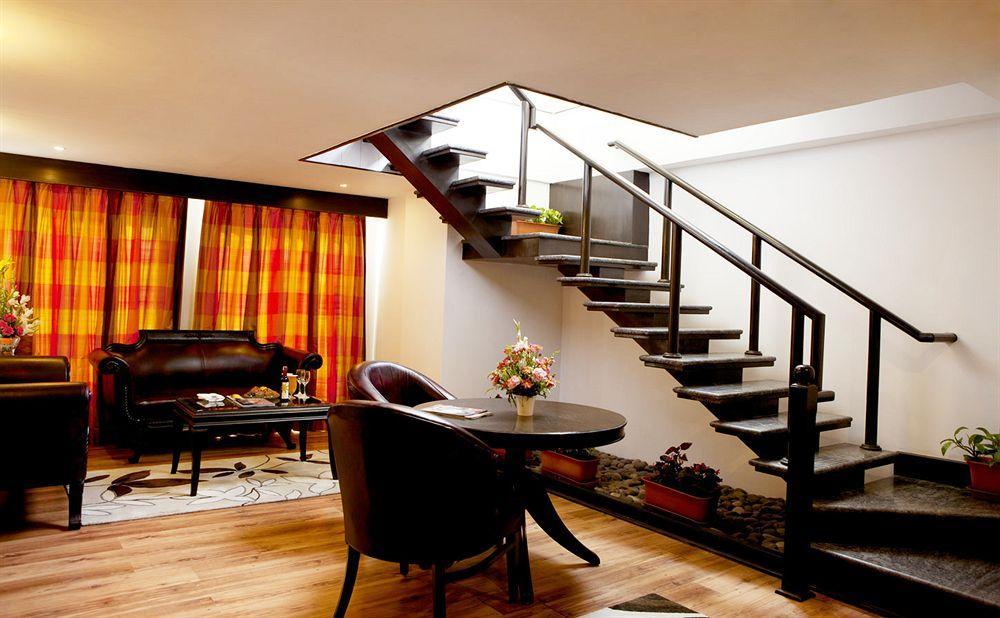 Hotel Oh Biz Premier At Leonia Hyderabad Esterno foto