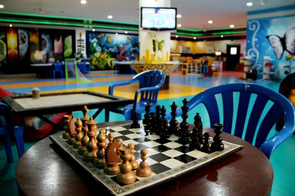 Hotel Oh Biz Premier At Leonia Hyderabad Esterno foto