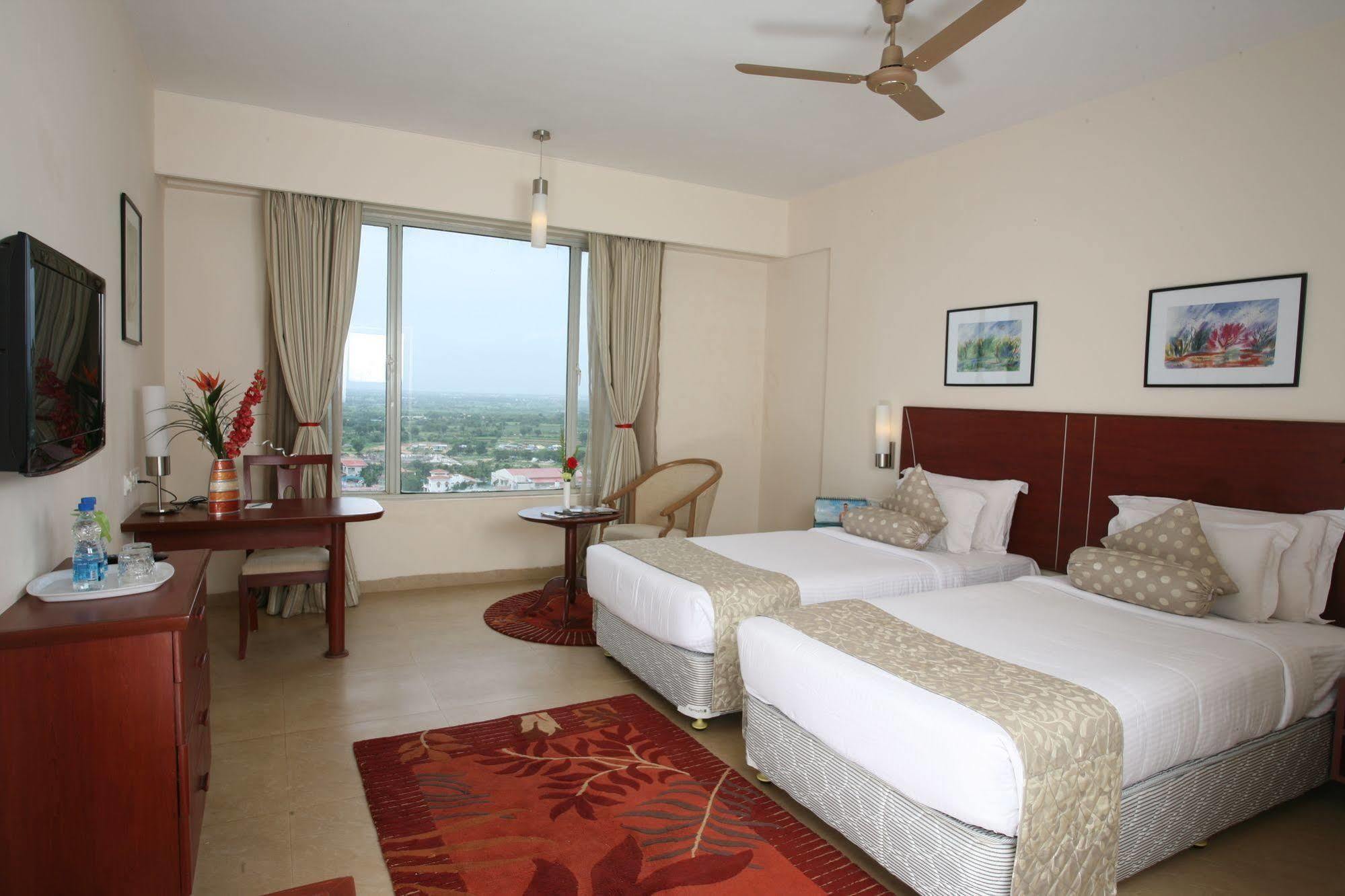 Hotel Oh Biz Premier At Leonia Hyderabad Esterno foto