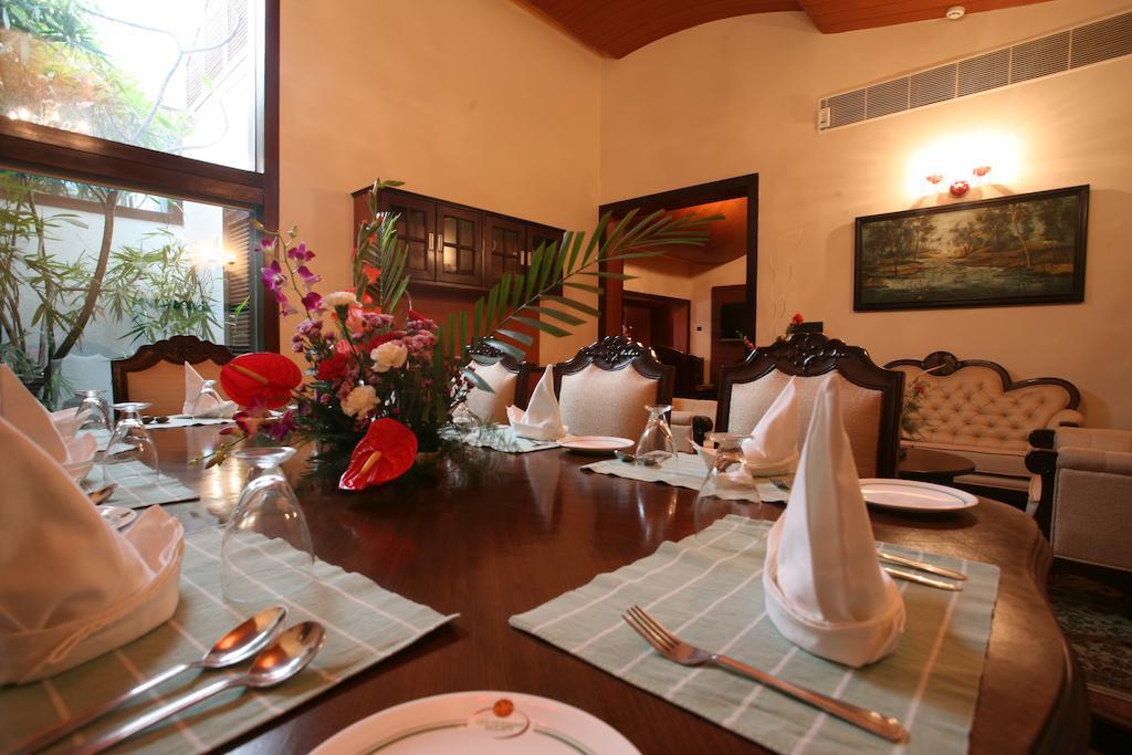 Hotel Oh Biz Premier At Leonia Hyderabad Esterno foto
