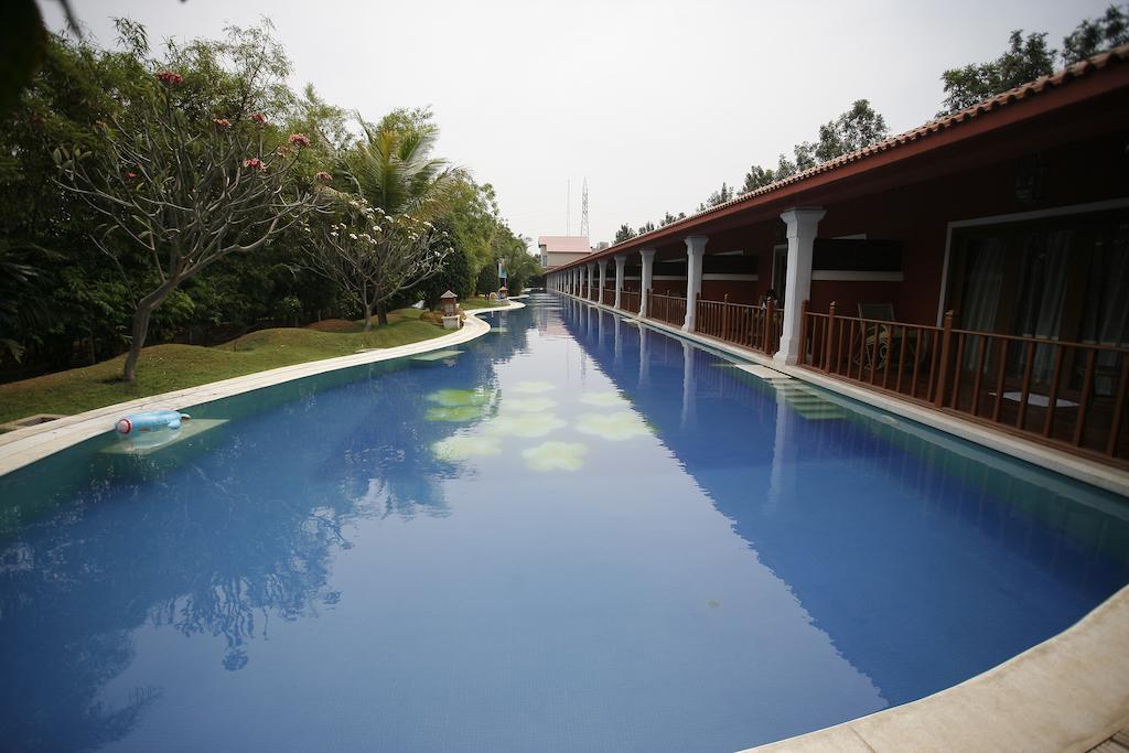 Hotel Oh Biz Premier At Leonia Hyderabad Esterno foto